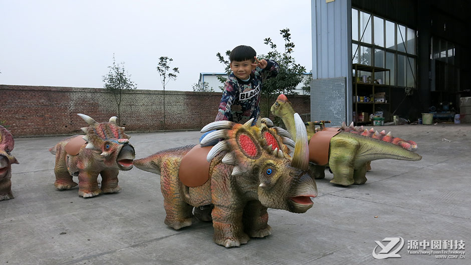 仿真恐龍車